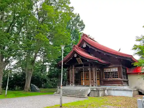 深川神社の本殿・本堂