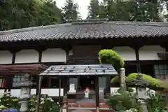 極楽寺の本殿