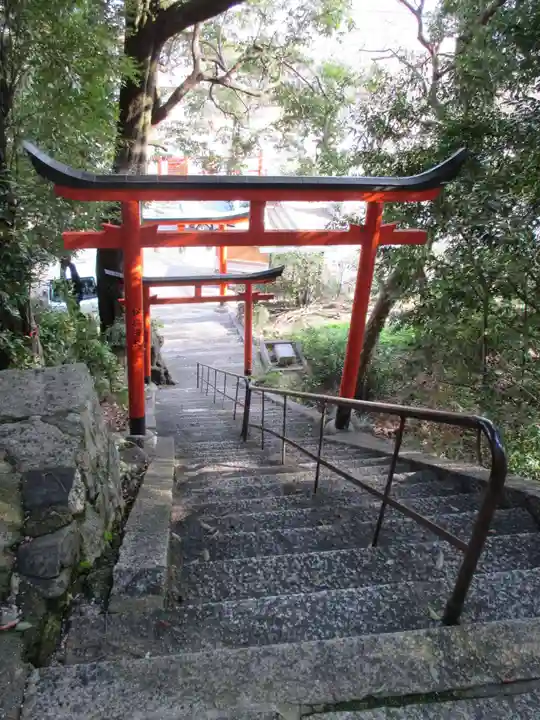 義照稲荷神社・稲荷命婦元宮(建勲神社末社)(京都府)