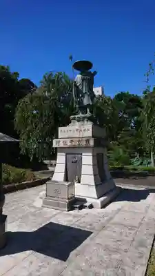 西新井大師総持寺の像