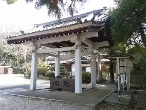 祖母神社の手水舎