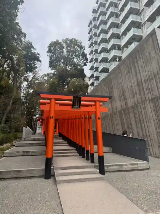 生田神社の{uncategorized: "未分類", other: "その他", undefined: "問題あり", building: "その他建物", grave: "お墓", sacred_gate: "鳥居", guardian: "狛犬", statue: "像", buddha: "仏像", history: "歴史", nature: "自然", garden: "庭園", animal: "動物", pagoda: "塔", temizu: "手水舎", mountain_gate: "山門・神門", sanctuary: "本殿・本堂", subordinate: "末社・摂社", art: "芸術", scenery: "景色", jizo: "地蔵", ema: "絵馬", goshuin: "御朱印", omikuji: "おみくじ", items: "授与品その他", amulet: "お守り", goshuincho: "御朱印帳", eats: "食事", festival: "お祭り", votive_dance: "神楽", shichigosan: "七五三参", wedding: "結婚式", experience: "体験その他", initially: "初詣", around: "周辺", anti_infection: "感染症対策"}