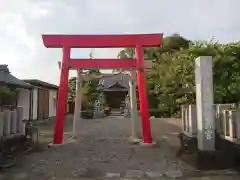 おちょぼ稲荷故里の宮の鳥居