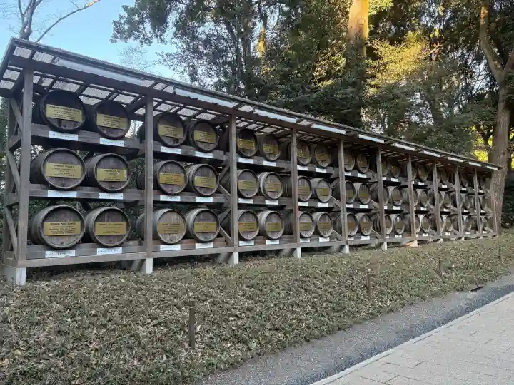 明治神宮の{uncategorized: "未分類", other: "その他", undefined: "問題あり", building: "その他建物", grave: "お墓", sacred_gate: "鳥居", guardian: "狛犬", statue: "像", buddha: "仏像", history: "歴史", nature: "自然", garden: "庭園", animal: "動物", pagoda: "塔", temizu: "手水舎", mountain_gate: "山門・神門", sanctuary: "本殿・本堂", subordinate: "末社・摂社", art: "芸術", scenery: "景色", jizo: "地蔵", ema: "絵馬", goshuin: "御朱印", omikuji: "おみくじ", items: "授与品その他", amulet: "お守り", goshuincho: "御朱印帳", eats: "食事", festival: "お祭り", votive_dance: "神楽", shichigosan: "七五三参", wedding: "結婚式", experience: "体験その他", initially: "初詣", around: "周辺", anti_infection: "感染症対策"}