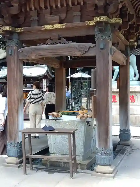 豊川稲荷東京別院の手水舎