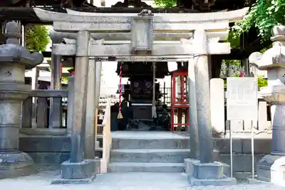 浅草神社の鳥居