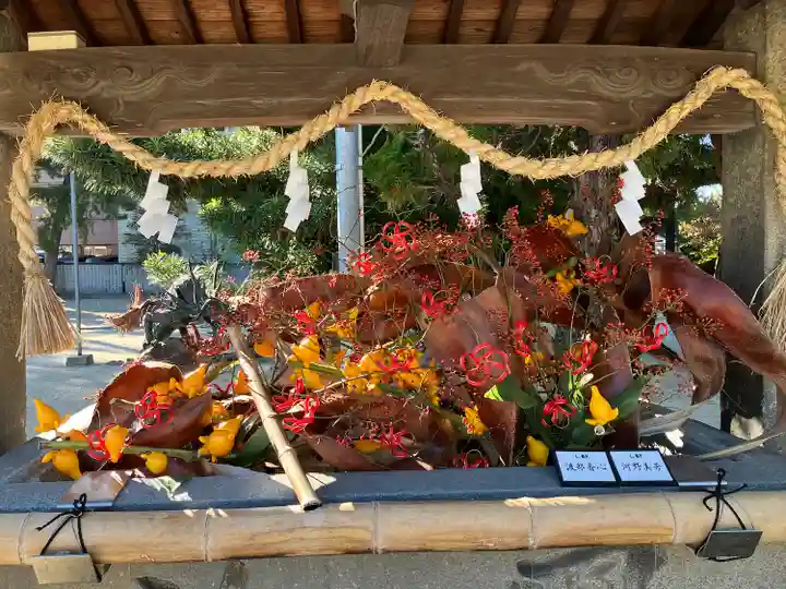 三津厳島神社の手水舎