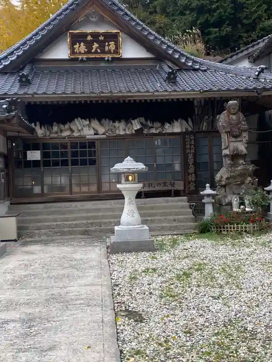 椿堂 遍照院の本殿・本堂