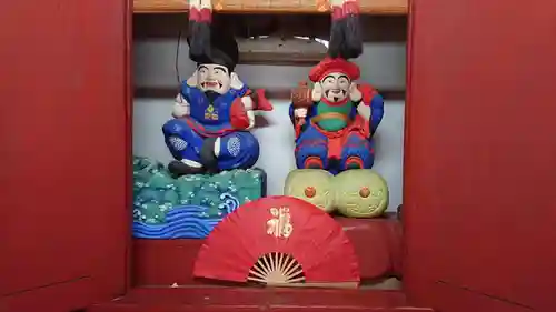 北口本宮冨士浅間神社の像