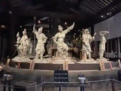 新薬師寺の仏像