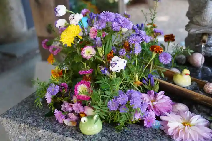 滑川神社 - 仕事と子どもの守り神の手水舎