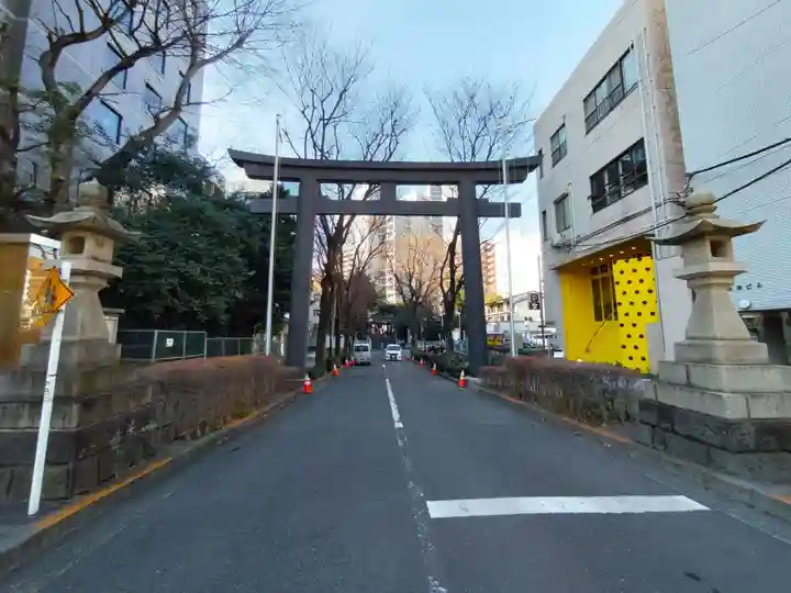 渋谷氷川神社の鳥居
