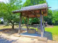 神明社(三丸渕三段割)の手水舎