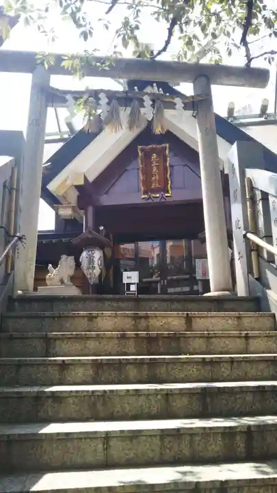 元三島神社の鳥居