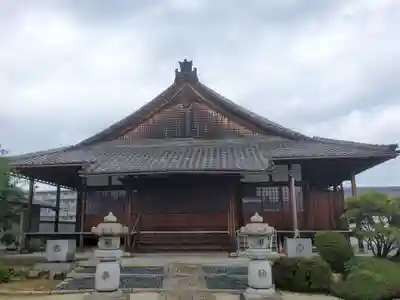 光明寺の本殿・本堂
