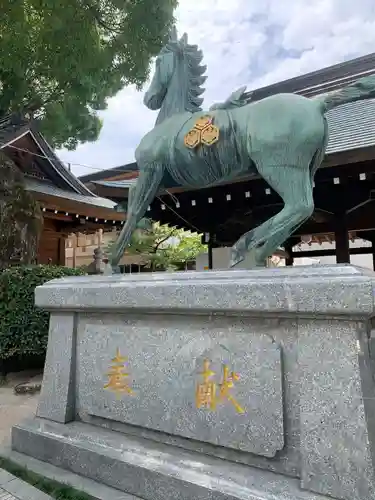 櫛田神社の像