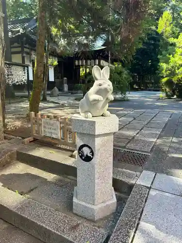 岡崎神社の狛犬