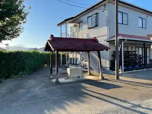 三島神社の手水舎