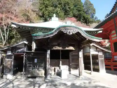 勝尾寺の本殿・本堂