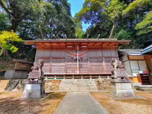 進雄神社（国府町）の本殿・本堂