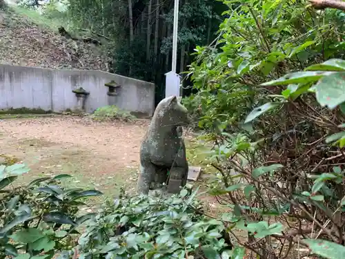 石橋稲荷神社の狛犬