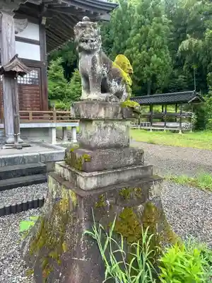 白鳥神社の狛犬