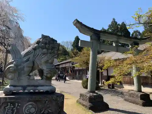 足羽神社の狛犬