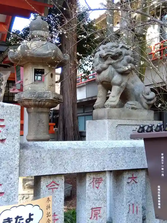 くまくま神社(導きの社 熊野町熊野神社)の狛犬