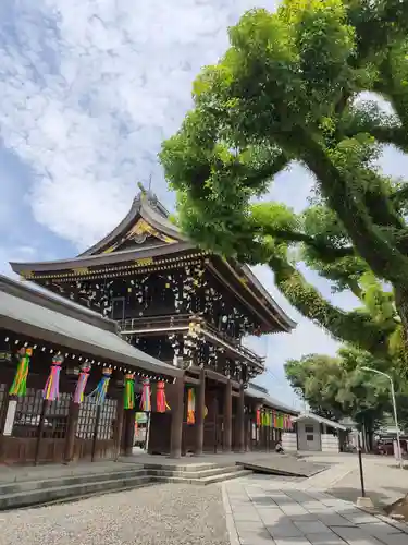 真清田神社の山門