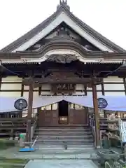 雄山寺の本殿