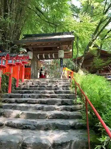 貴船神社の山門