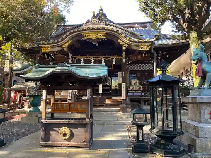 豊川稲荷東京別院の本殿・本堂