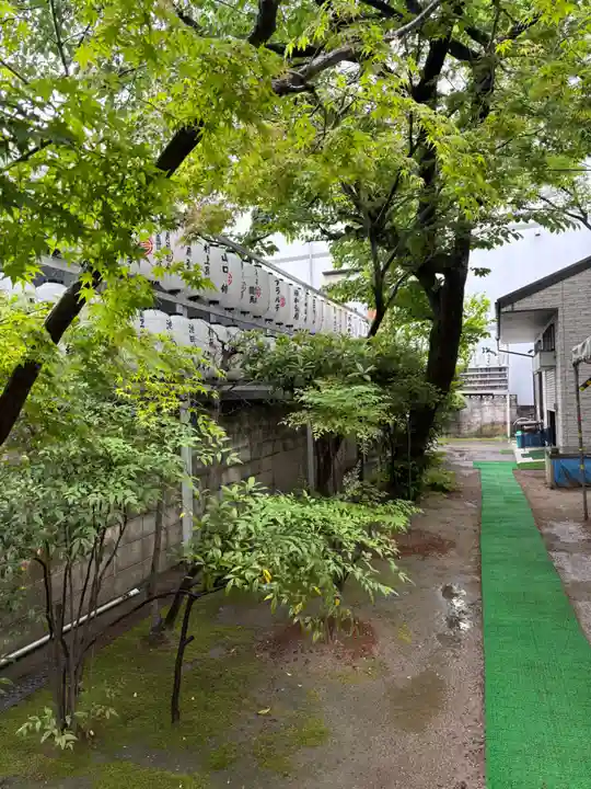 サムハラ神社の庭園
