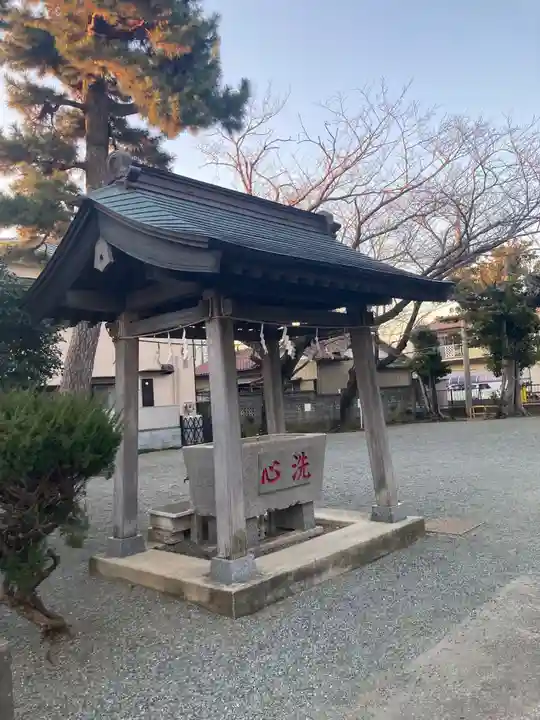 神明神社の手水舎
