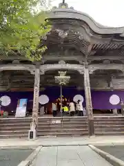 成相寺の本殿