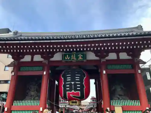 浅草寺の山門