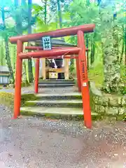 新屋山神社の鳥居