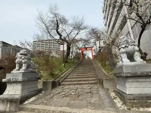 榴岡天満宮の{uncategorized: "未分類", other: "その他", undefined: "問題あり", building: "その他建物", grave: "お墓", sacred_gate: "鳥居", guardian: "狛犬", statue: "像", buddha: "仏像", history: "歴史", nature: "自然", garden: "庭園", animal: "動物", pagoda: "塔", temizu: "手水舎", mountain_gate: "山門・神門", sanctuary: "本殿・本堂", subordinate: "末社・摂社", art: "芸術", scenery: "景色", jizo: "地蔵", ema: "絵馬", goshuin: "御朱印", omikuji: "おみくじ", items: "授与品その他", amulet: "お守り", goshuincho: "御朱印帳", eats: "食事", festival: "お祭り", votive_dance: "神楽", shichigosan: "七五三参", wedding: "結婚式", experience: "体験その他", initially: "初詣", around: "周辺", anti_infection: "感染症対策"}
