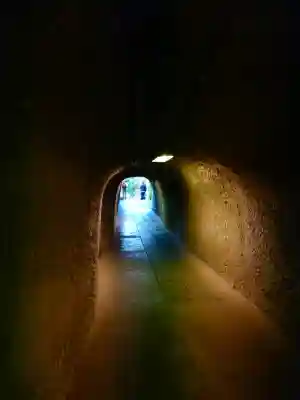 銭洗弁財天宇賀福神社の{uncategorized: "未分類", other: "その他", undefined: "問題あり", building: "その他建物", grave: "お墓", sacred_gate: "鳥居", guardian: "狛犬", statue: "像", buddha: "仏像", history: "歴史", nature: "自然", garden: "庭園", animal: "動物", pagoda: "塔", temizu: "手水舎", mountain_gate: "山門・神門", sanctuary: "本殿・本堂", subordinate: "末社・摂社", art: "芸術", scenery: "景色", jizo: "地蔵", ema: "絵馬", goshuin: "御朱印", omikuji: "おみくじ", items: "授与品その他", amulet: "お守り", goshuincho: "御朱印帳", eats: "食事", festival: "お祭り", votive_dance: "神楽", shichigosan: "七五三参", wedding: "結婚式", experience: "体験その他", initially: "初詣", around: "周辺", anti_infection: "感染症対策"}