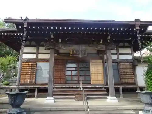 長泉寺の本殿・本堂