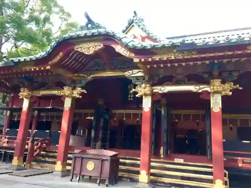 根津神社の本殿