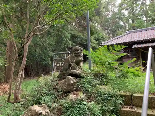 北辰神社の狛犬