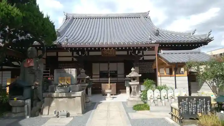 高山寺の本殿・本堂