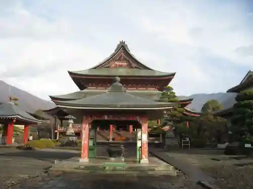 甲斐善光寺(山梨県)