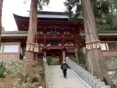 牛伏寺の山門