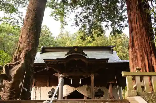新海三社神社(長野県)