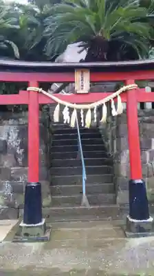 東耀稲荷神社の鳥居