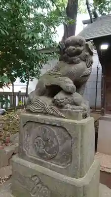神明氷川神社の狛犬