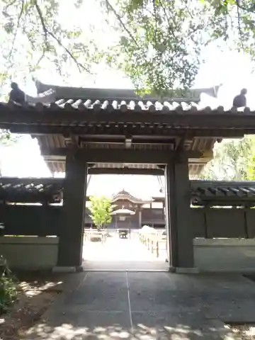 宝蔵寺の山門・神門