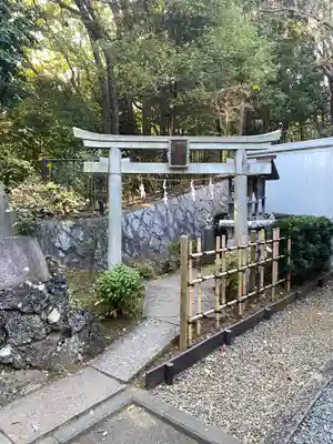 茅ヶ崎杉山神社の末社・摂社